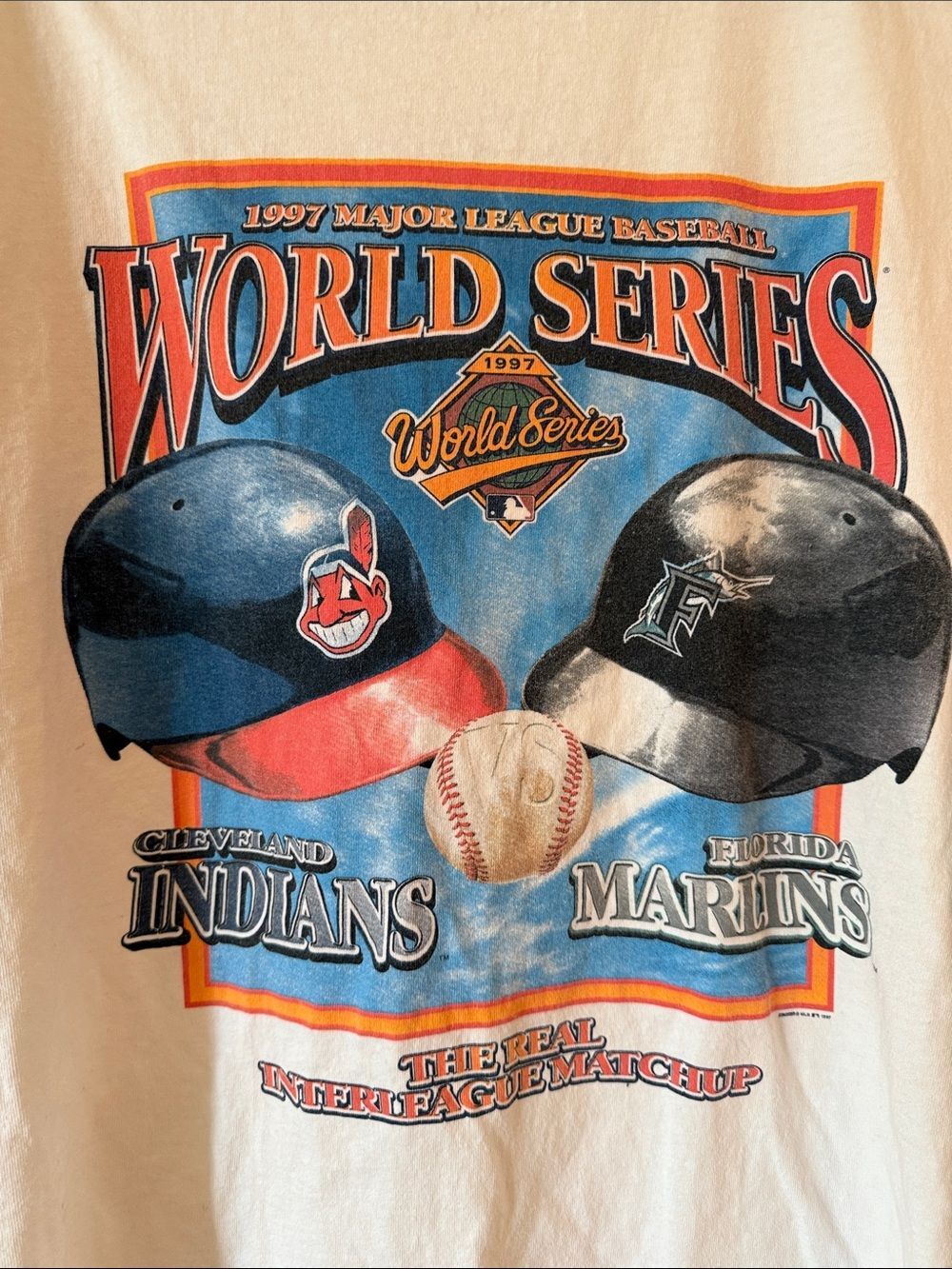 Vtg Starter 1997 World Series T-shirt Cleveland Indians Vs Florida Marlins Large - Picture 2 of 6